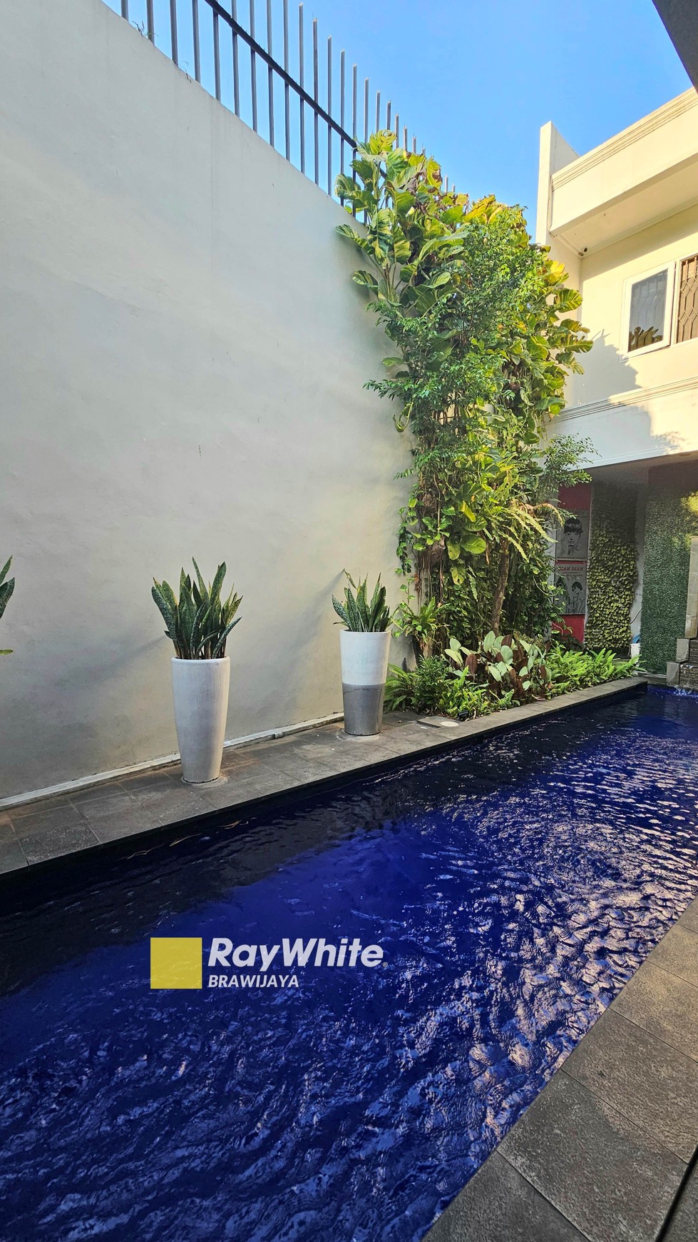 Rumah di Jalan Dempo, Kebayoran Baru, Artistic house, Lokasi tenang, Private pool