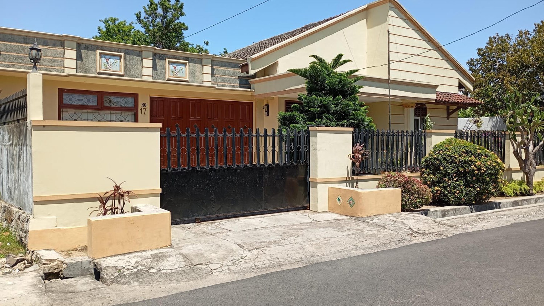 Rumah Hitung Tanah Area Cipete