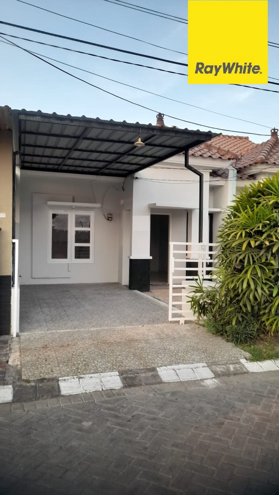 Dijual Rumah di Perumahan Purimas Kuta Paradise Surabaya 