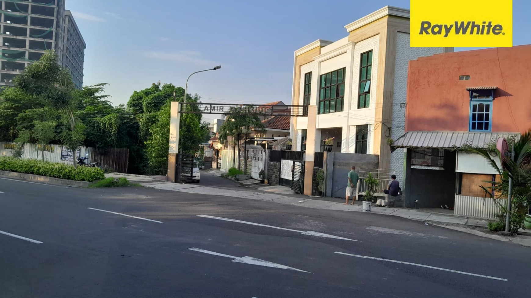 Dijual Rumah SHM di Jl Amir Mahmud Gununganyar Surabaya 