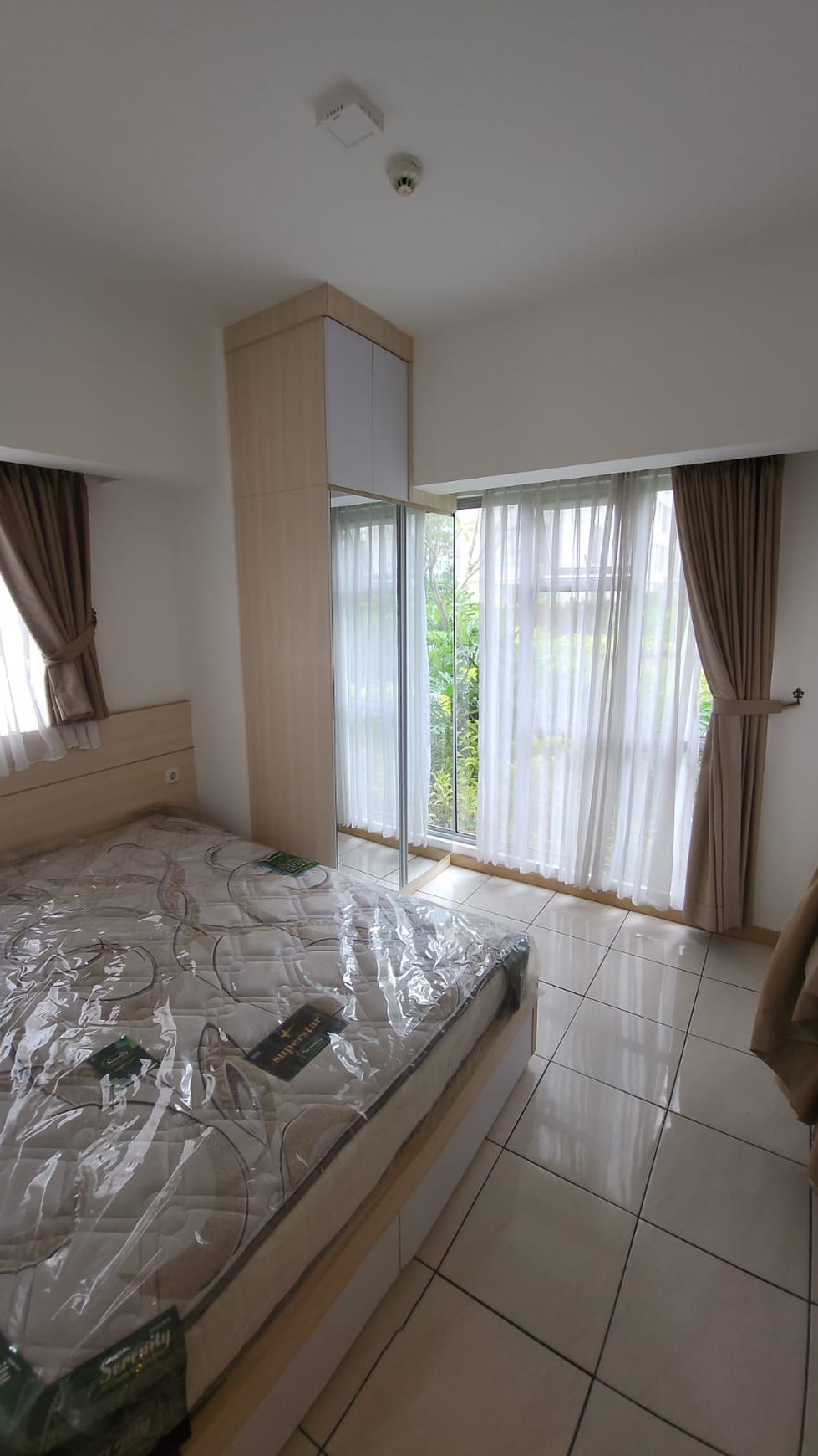 Dijual Apartemen Hook M Town Tower Carmel, Gading Serpong