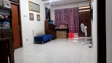 DIJUAL RUMAH DAERAH ROXY JAKARTA PUSAT STRATEGIS DAN COCOK UNTUK HUNIAN.