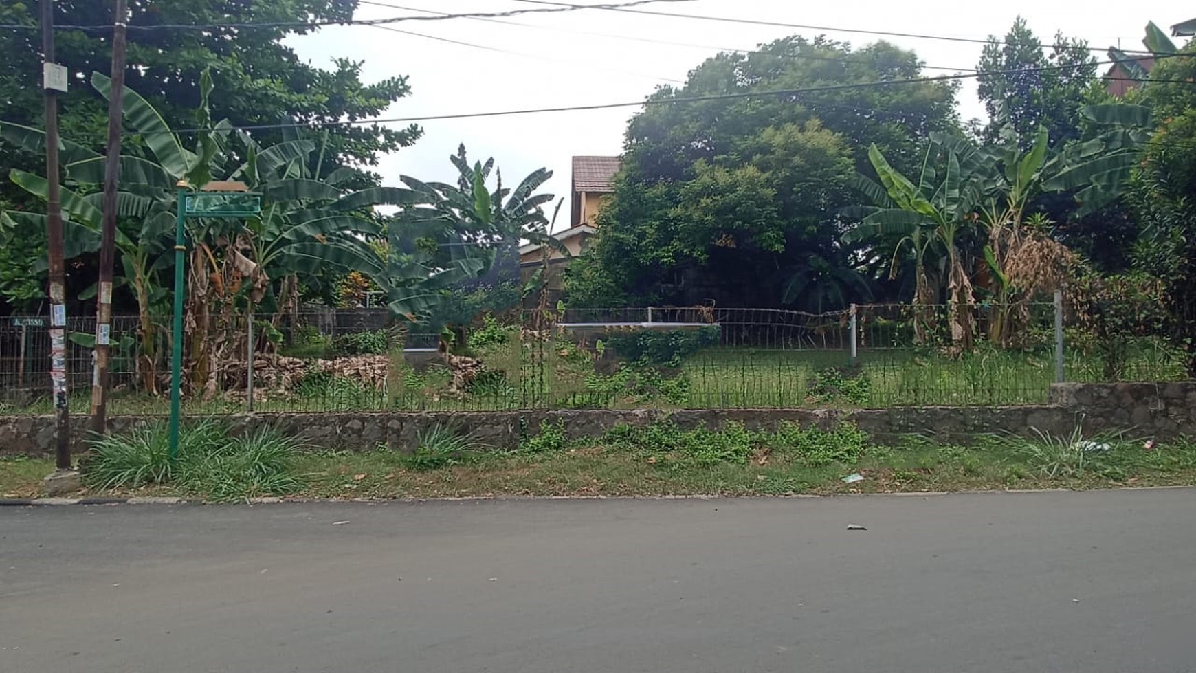 Kavling bentuk kotak di Witana harja Pamulang, Tangerang Selatan