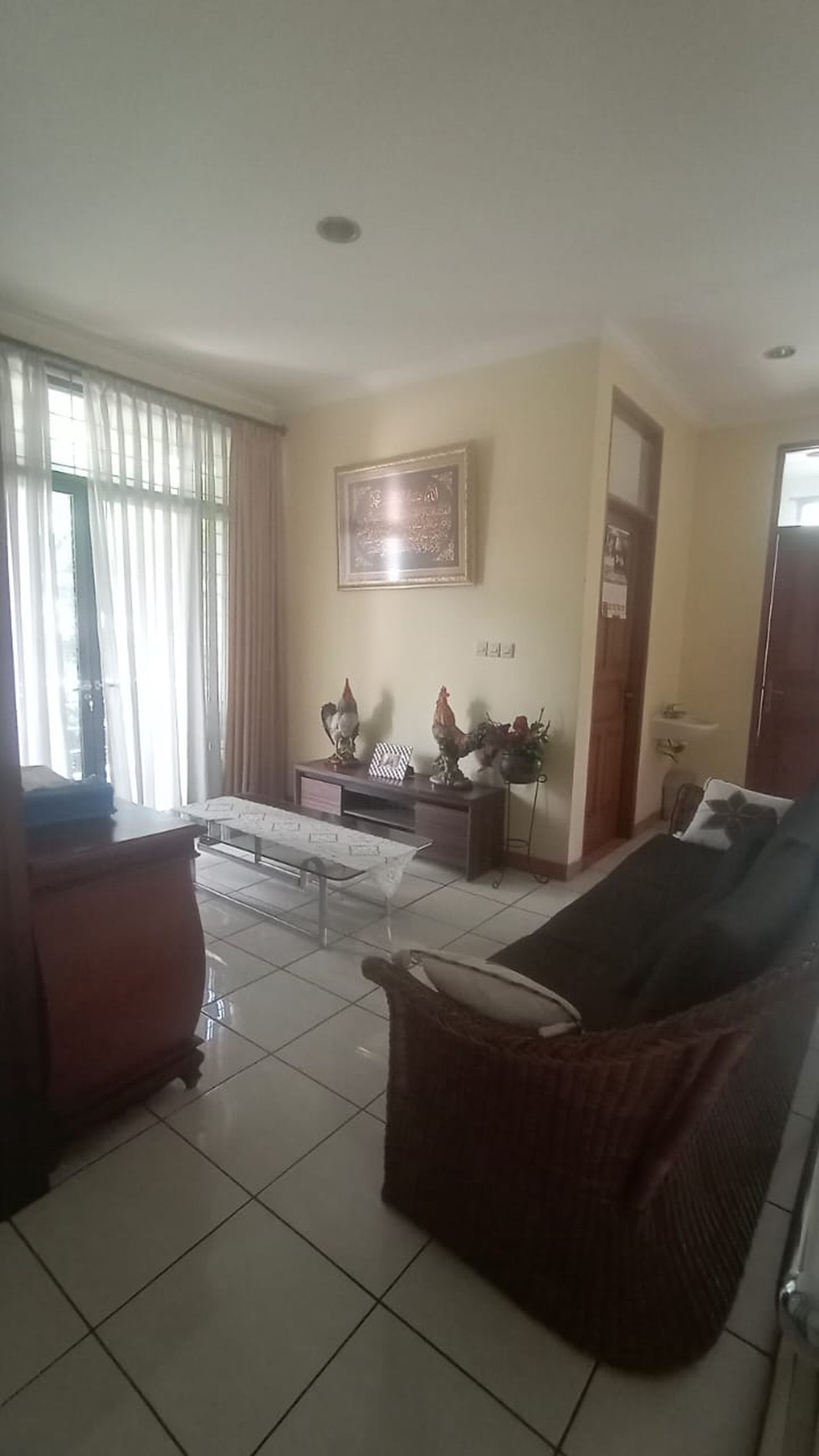 Rumah Bagus Full Furnished di Komplek Pondok Hijau