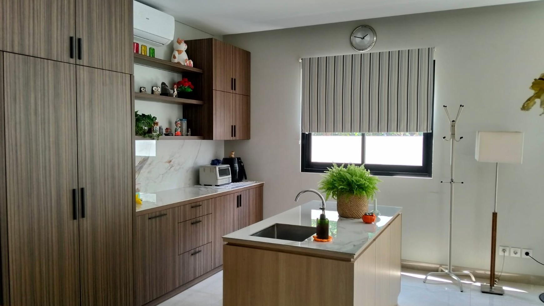 Rumah Hoek Mewah dan modern di Vermount Parkland BSD