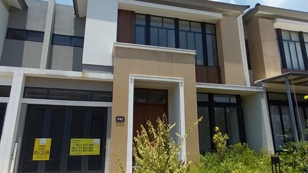 Dijual Rumah keren di Kota Wisata