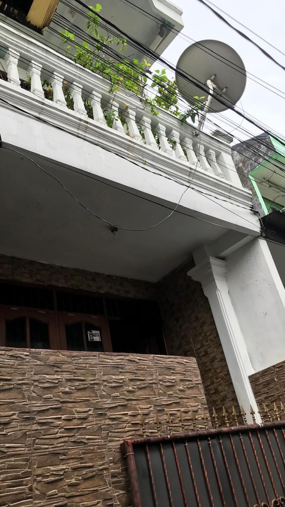 Rumah Kebayoran Baru Akses kendaraan roda 2