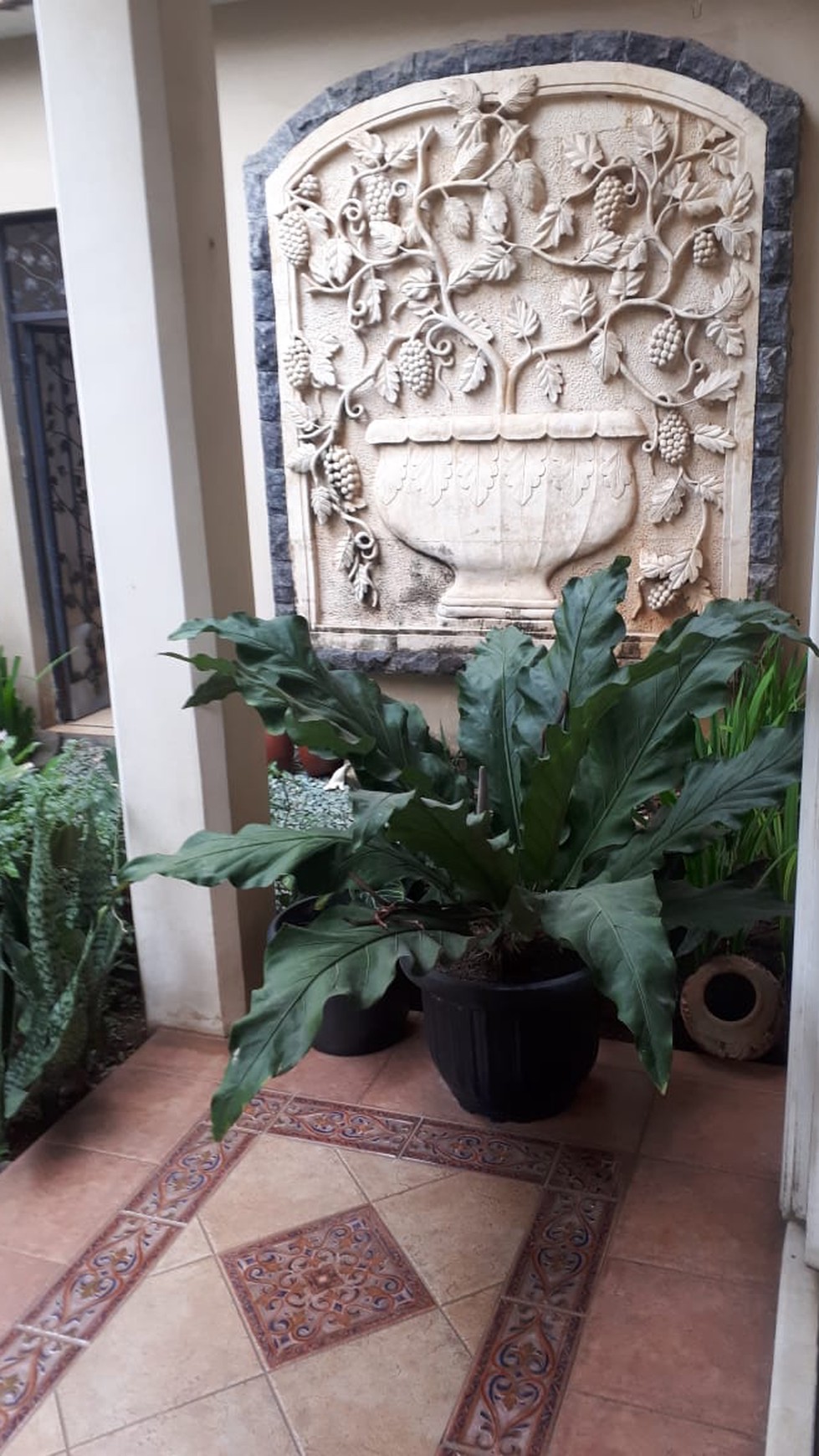 Rumah mewah siap huni di Kota Wisata dijual