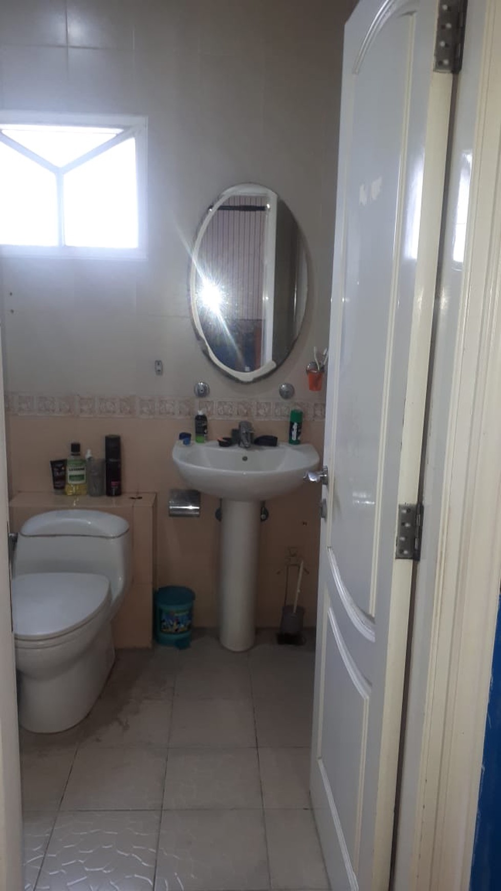 Rumah mewah siap huni di Kota Wisata dijual