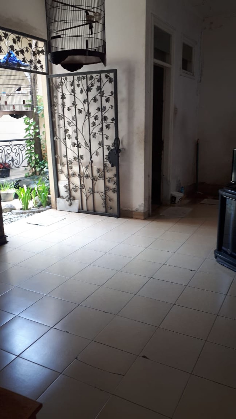 Rumah mewah siap huni di Kota Wisata dijual