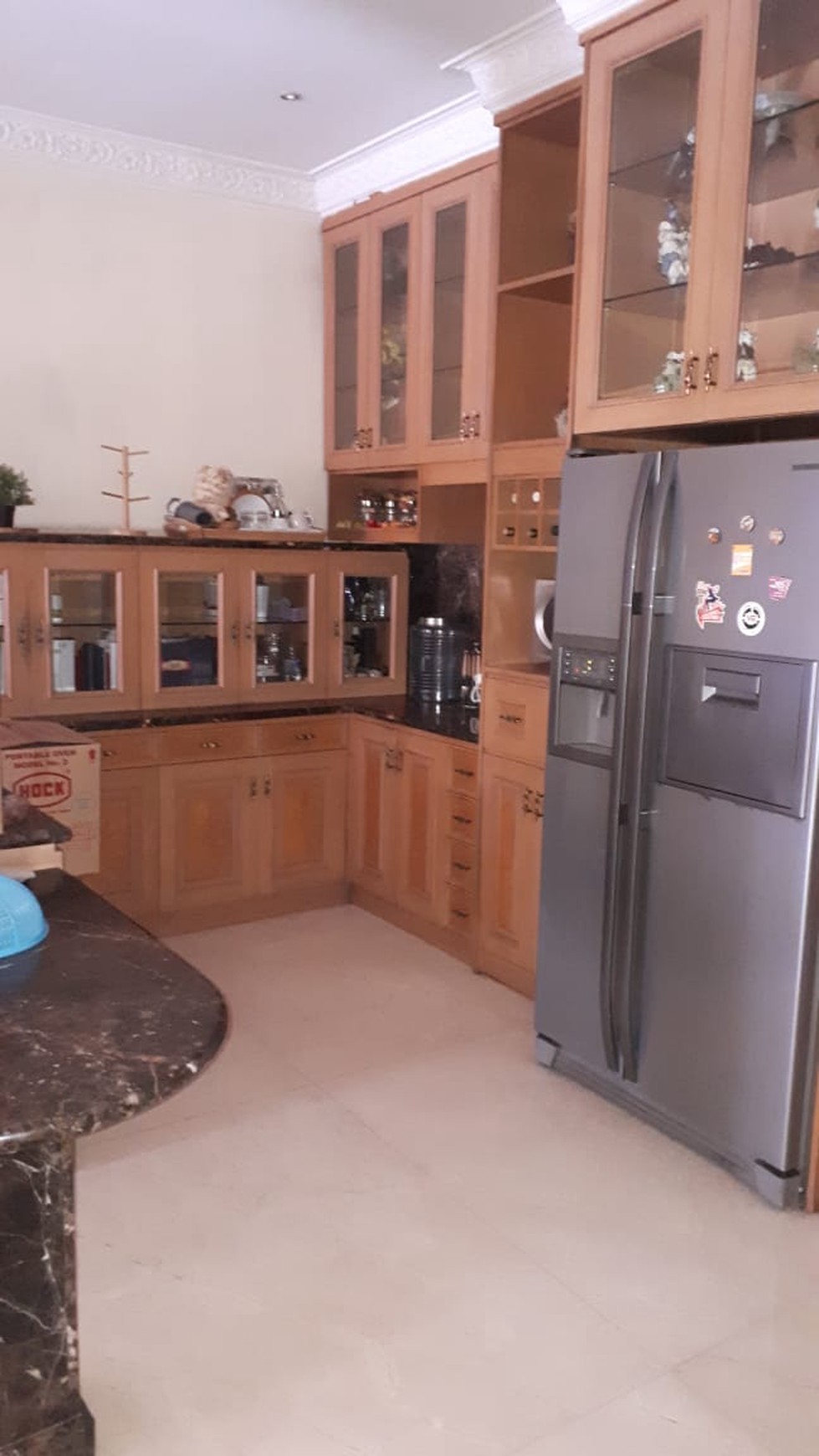 Rumah mewah siap huni di Kota Wisata dijual