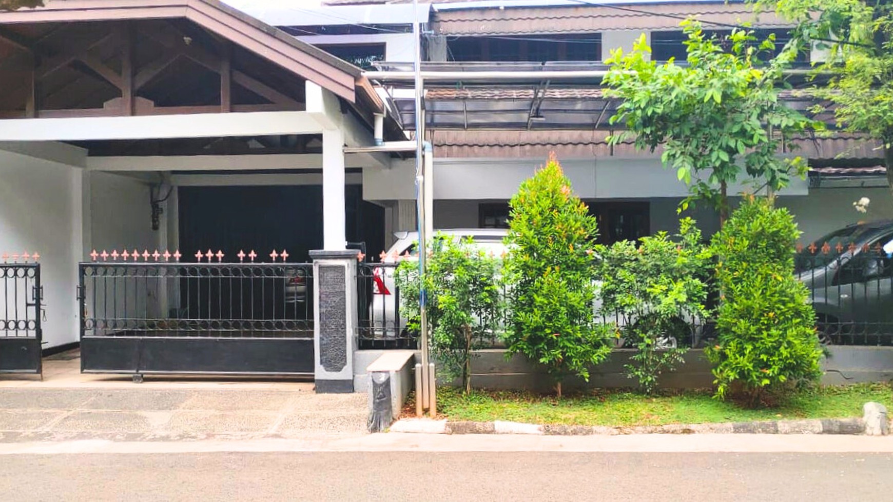 Rumah Dijual di Kemanggisan