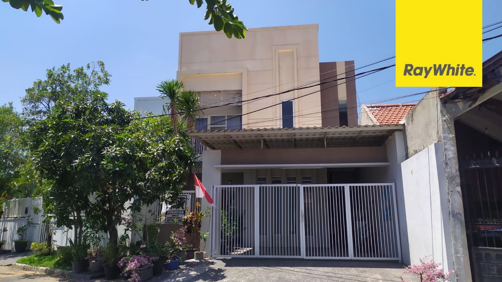 Dijual Rumah 2 Lantai SHM di Jl Saronojiwo Surabaya