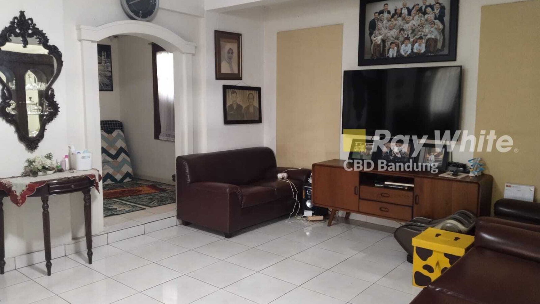 Langka Rumah 2 lantai di Supratman Mainroad Prime kotak