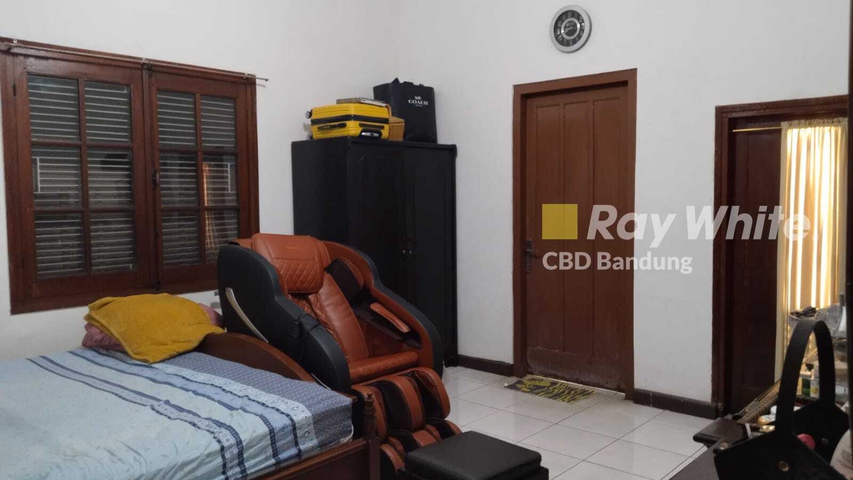 Langka Rumah 2 lantai di Supratman Mainroad Prime kotak