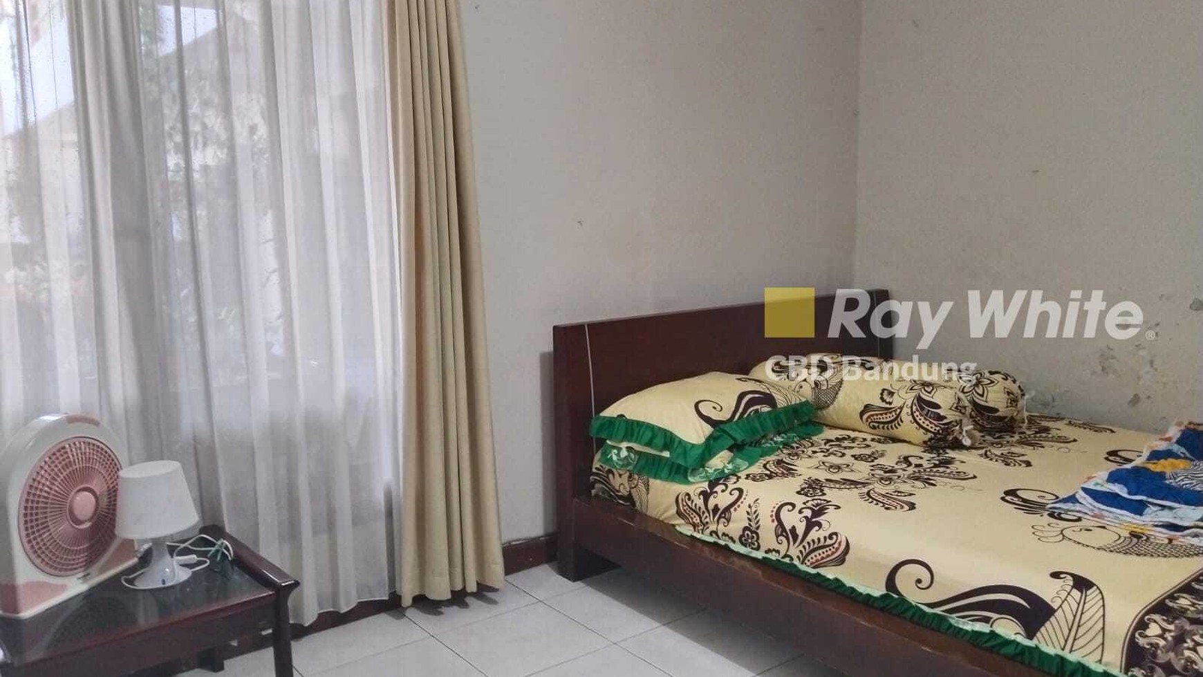 Langka Rumah 2 lantai di Supratman Mainroad Prime kotak