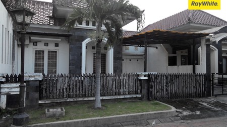 Dijual Rumah Strategis di Jl Singaraja Gununganyar Surabaya