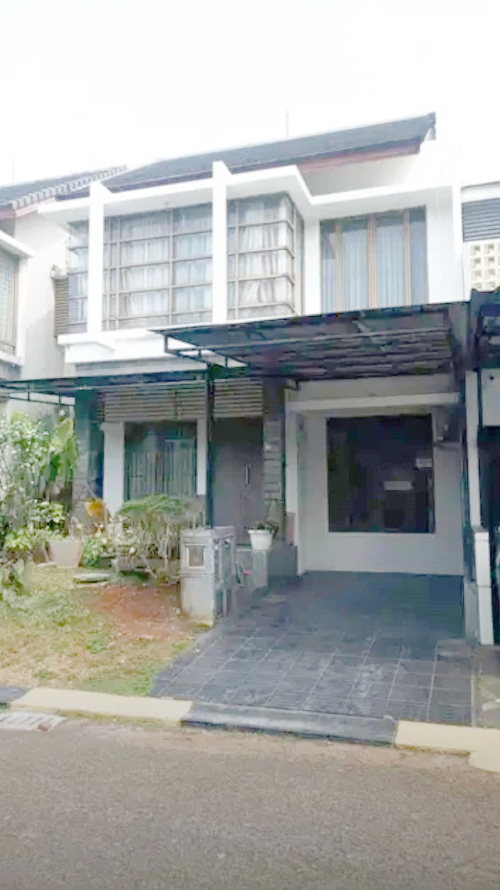 Rumah Bagus Di Emerald Garden Bintaro Jaya Sektor 9