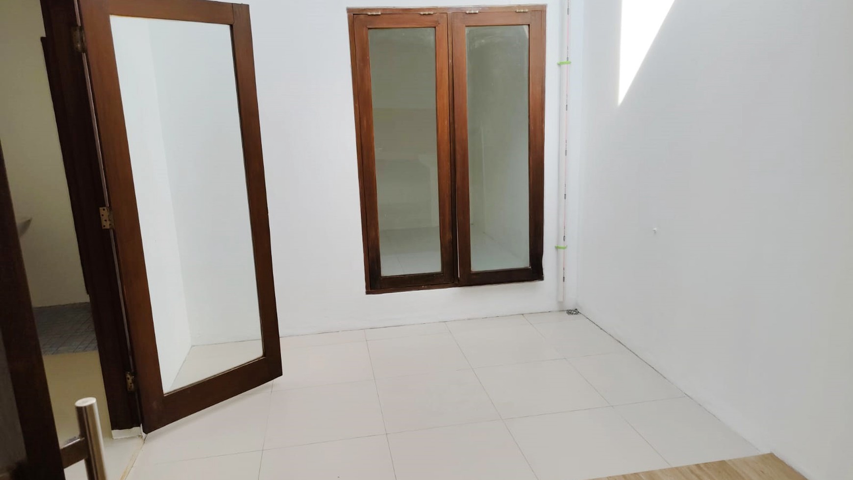 Rumah Bagus Di Permata Vania Bintaro Jaya Sektor 9