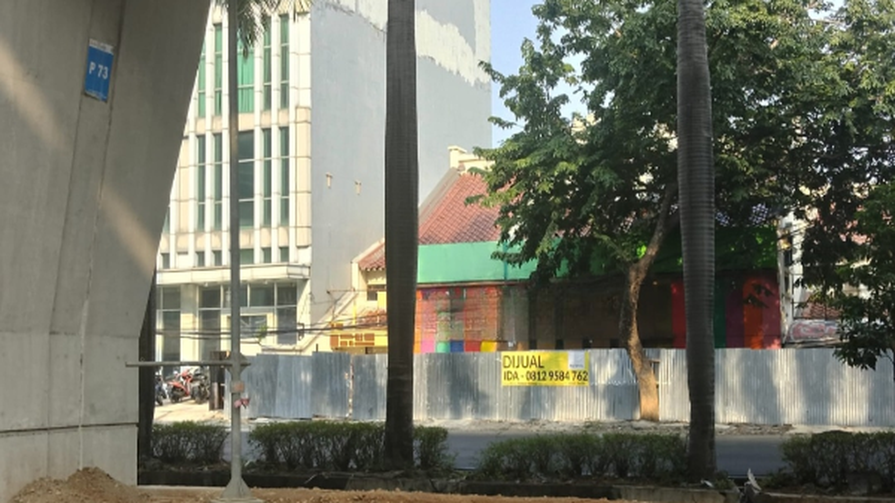 Ruko Gandeng Boulevard Raya, Kelapa Gading luas 468m2