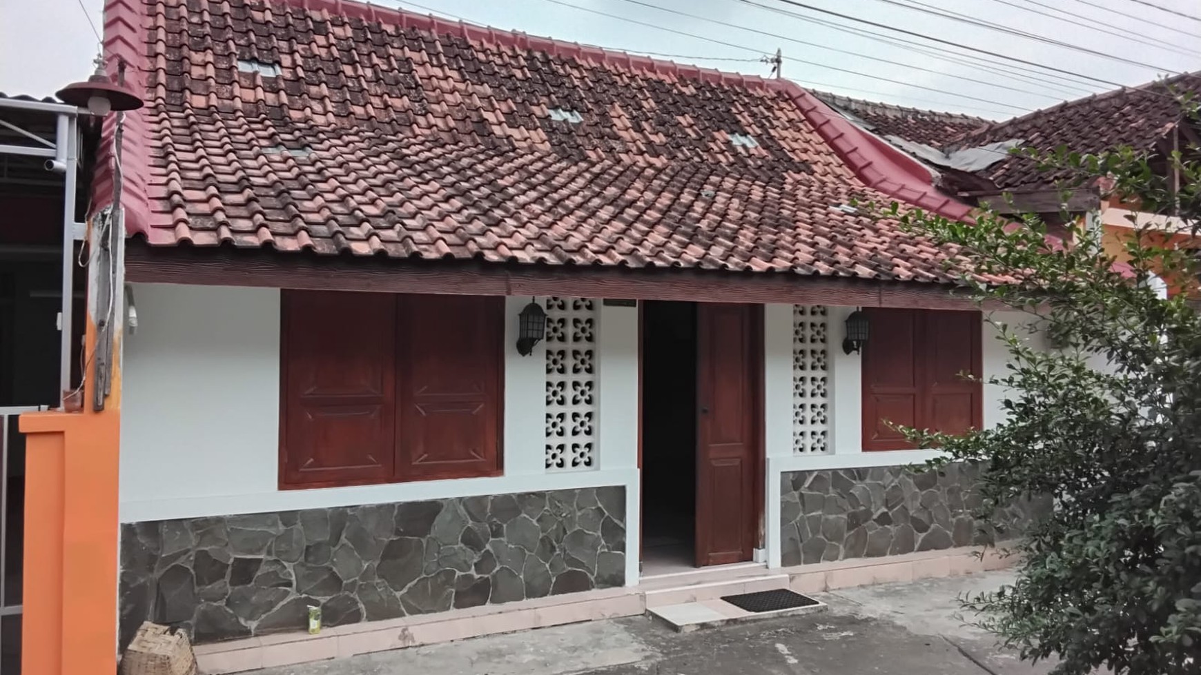 Rumah Dengan Desain Klasik Jawa Di Mantrijeron Yogyakarta