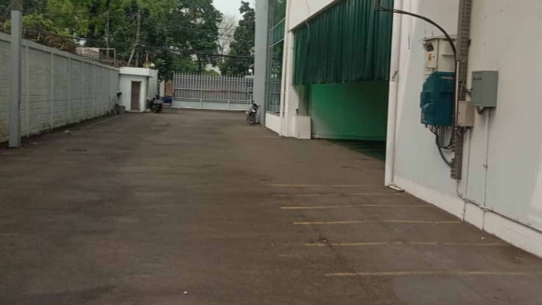 Gedung Dijual Bawah NJOP di Jl. Raya Pasar Minggu - Kalibata 