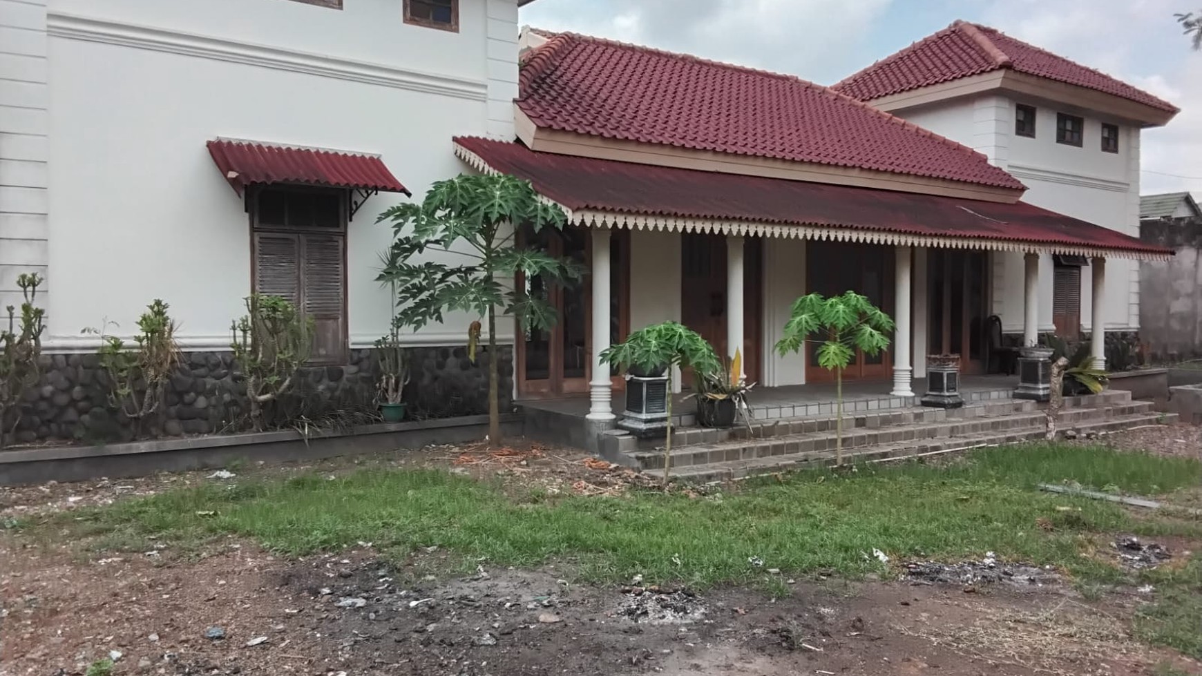 Rumah Klasik 2 Lantai Lokasi Tengah Kota Dekat Stasiun Lempuyangan 