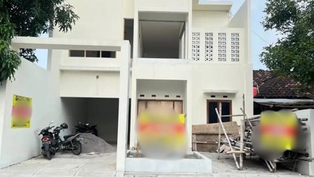 Rumah 7 Kamar Dekat Kampus UGM, Sardonoharjo, Ngaglik, Sleman