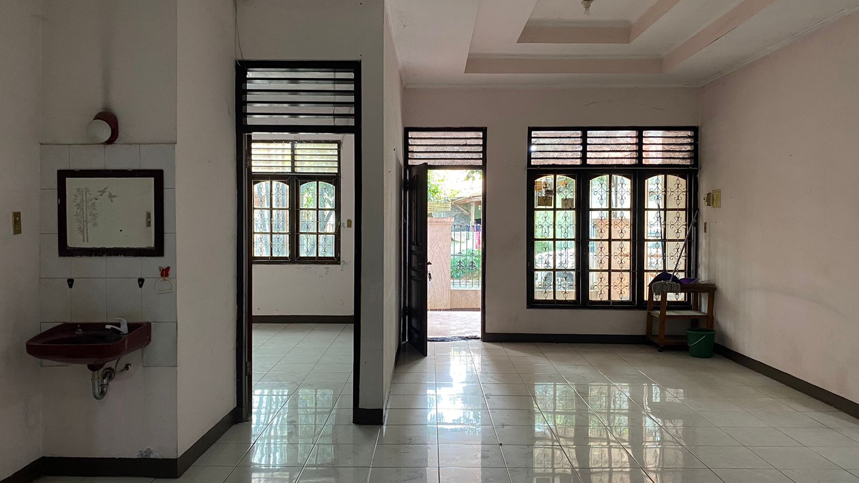 Rumah Cantik di Kavling DkI  Jakarta Timur harga nego cepat jual