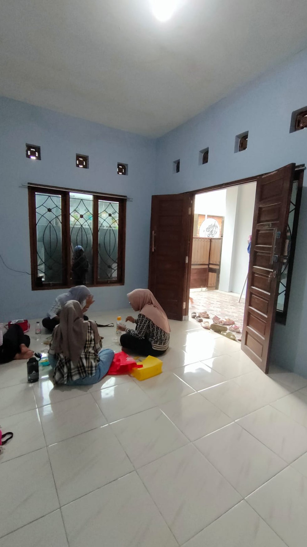 RUMAH MINIMALIS SIAP HUNI DI GRAND CIKARANG CITY DEKAT DENGAN BERBAGAI FASILITAS PUBLIK