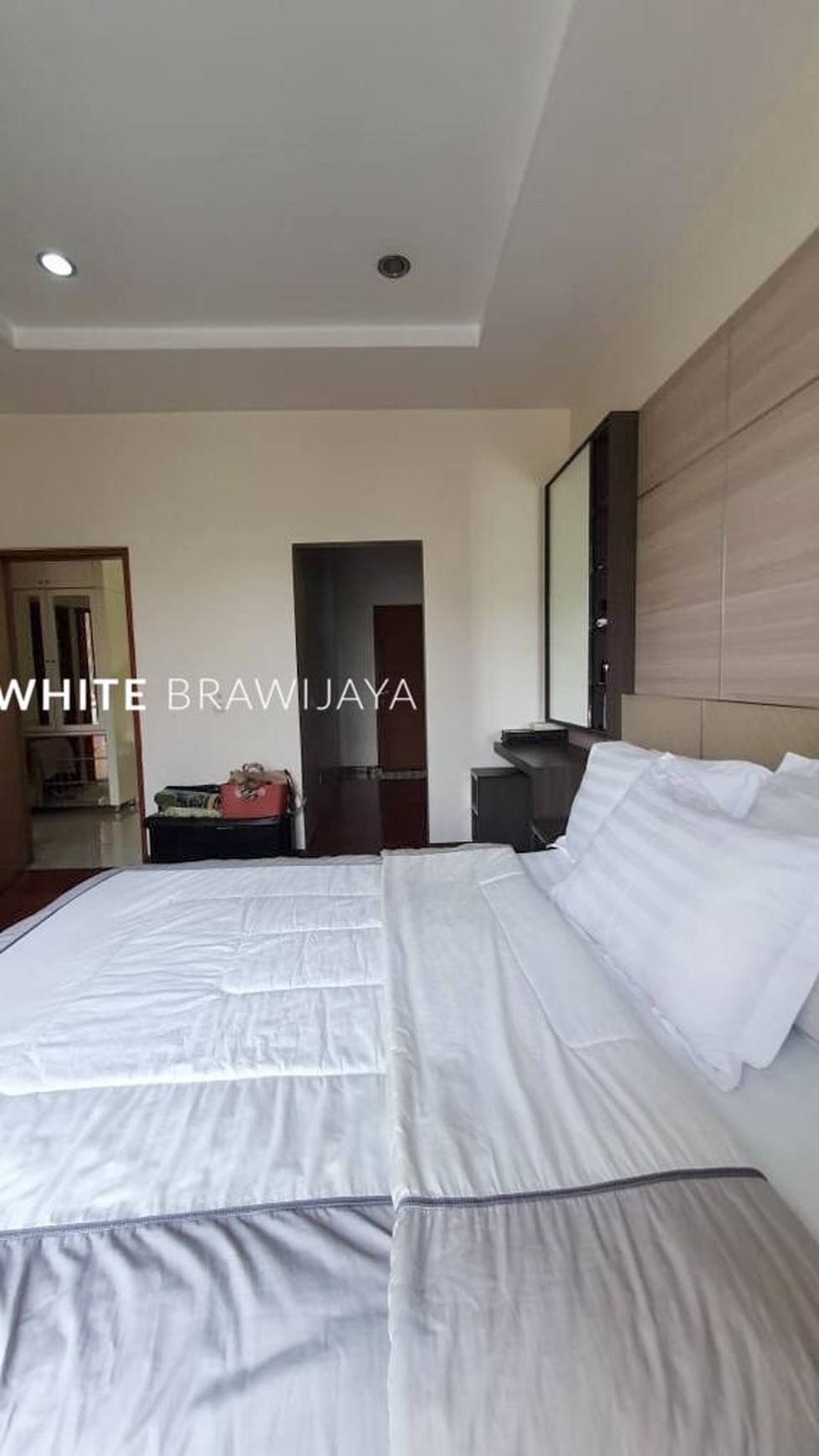 Townhouse Siap Huni Lingkungan Tenang Area Villa Pondok Indah