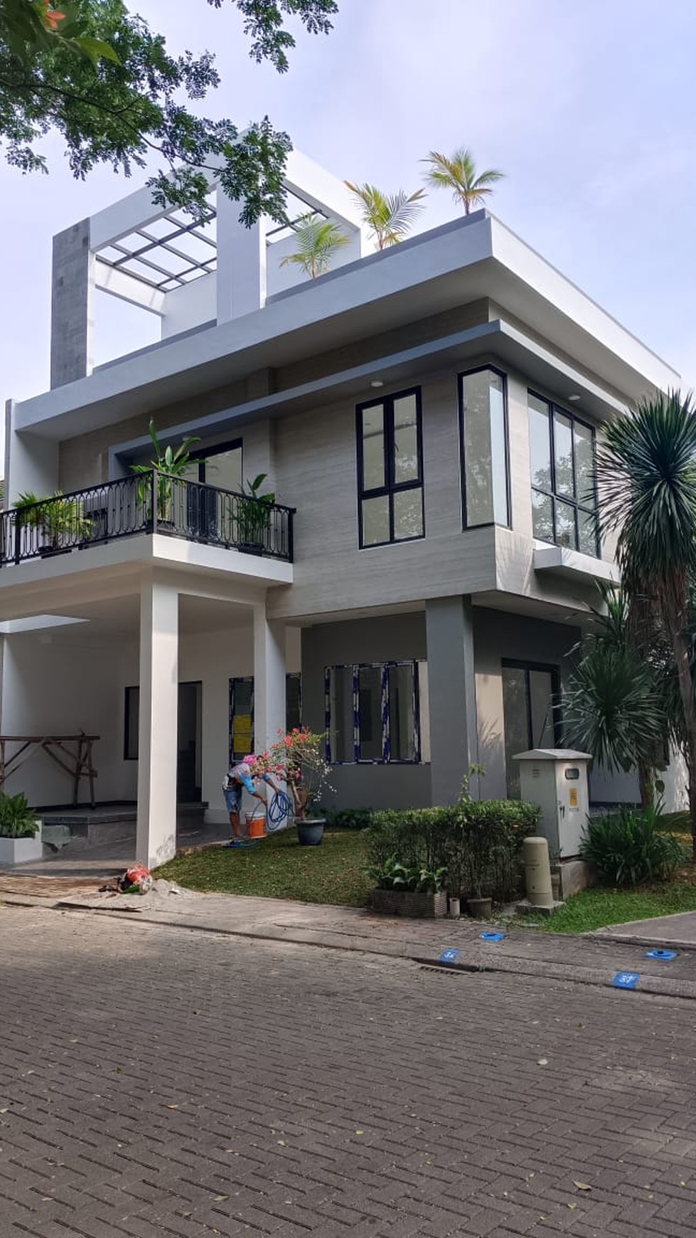 Rumah Mandiri  Modern Design Assana Vanya Park