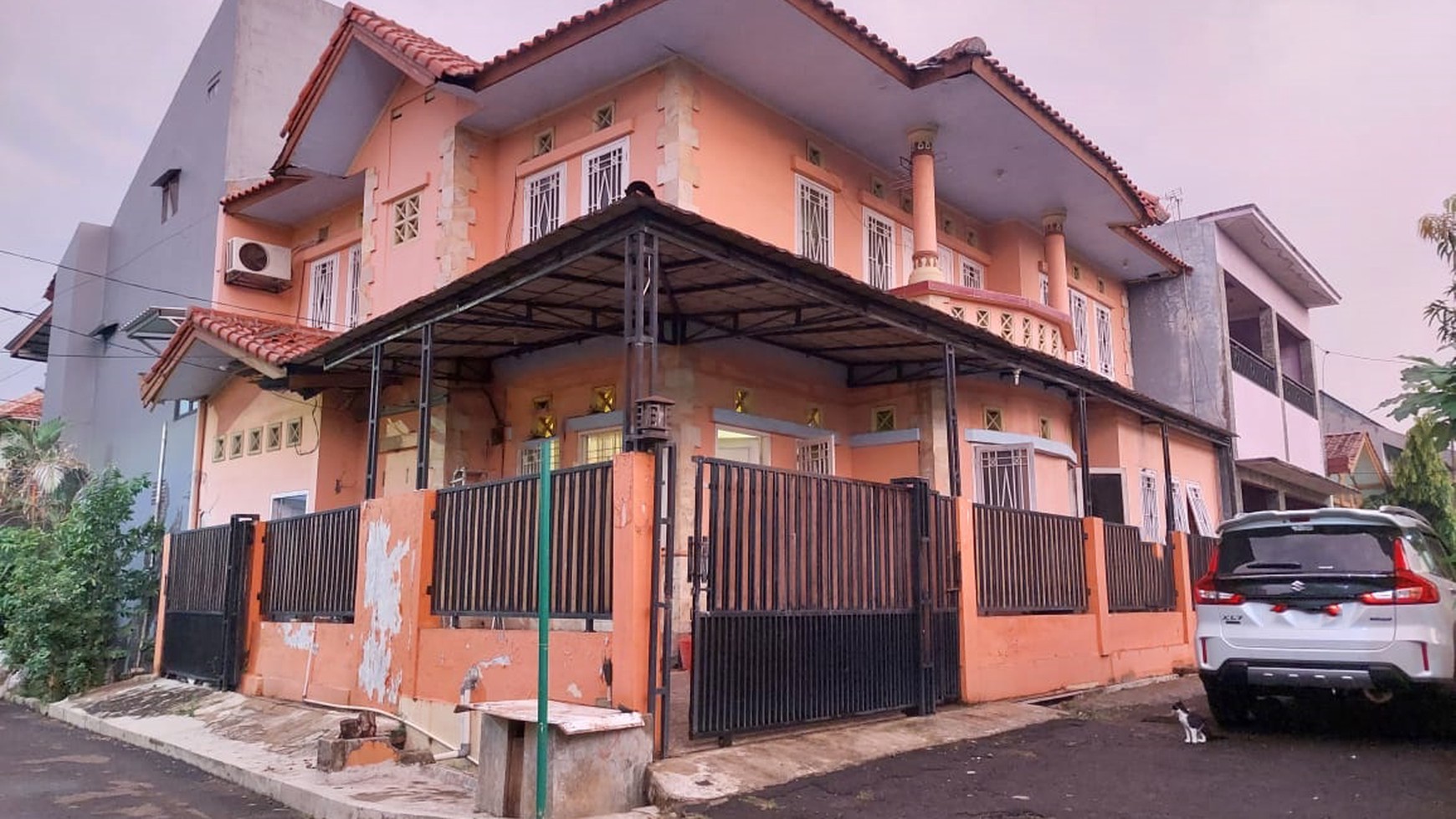 Dijual Rumah depan Taman Komplek dan Lokasi Strategis @Jombang