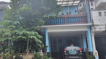 Rumah 3 Lantai Full Renov di Kota Wisata