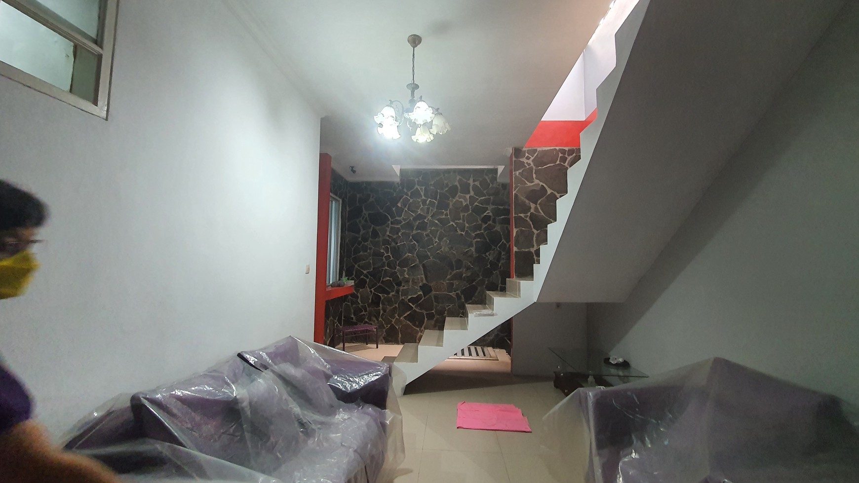 Rumah 3 Lantai Full Renov di Kota Wisata