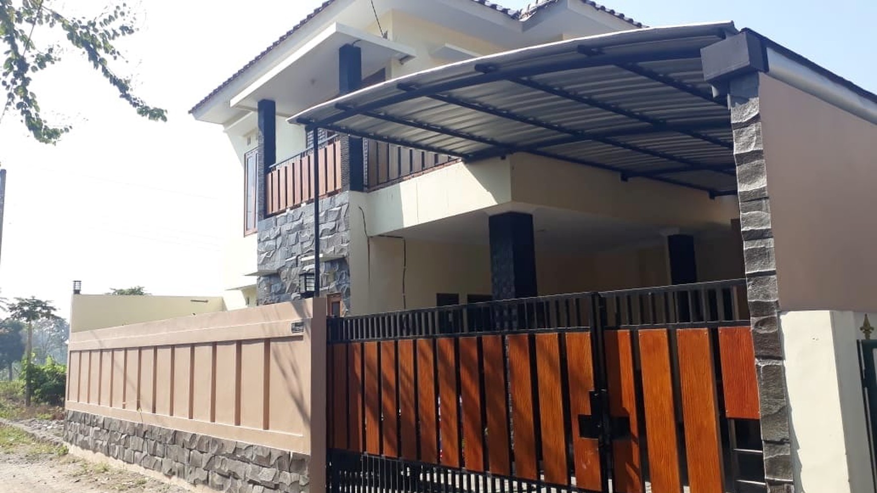 RUMAH DI UTARA JOGJA BAY, ASRI, NYAMAN DAN DEKAT DENGAN PUSAT KOTA JOGJA