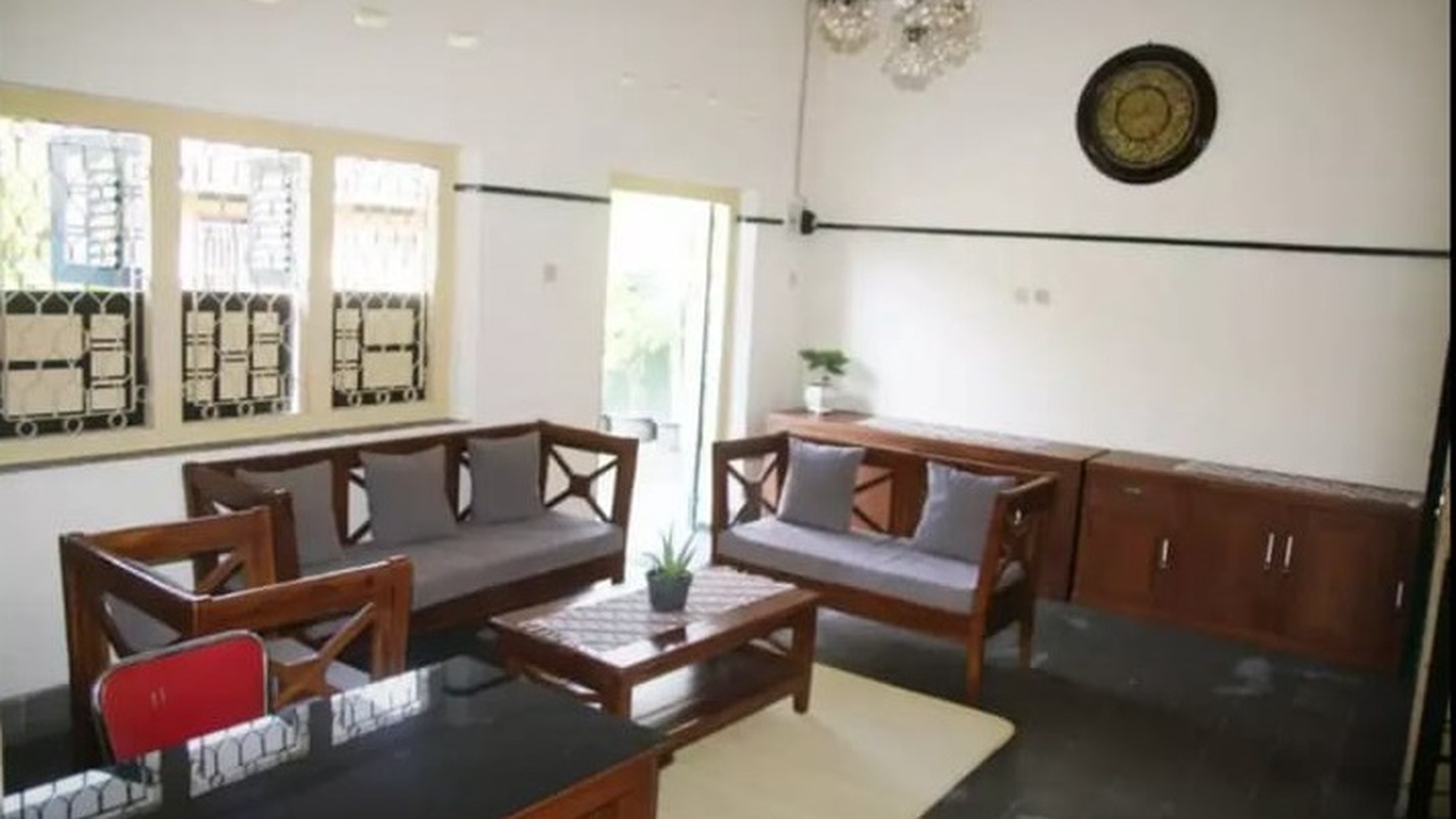 RUMAH KLASIK DI TENGAH KOTA JOGJA