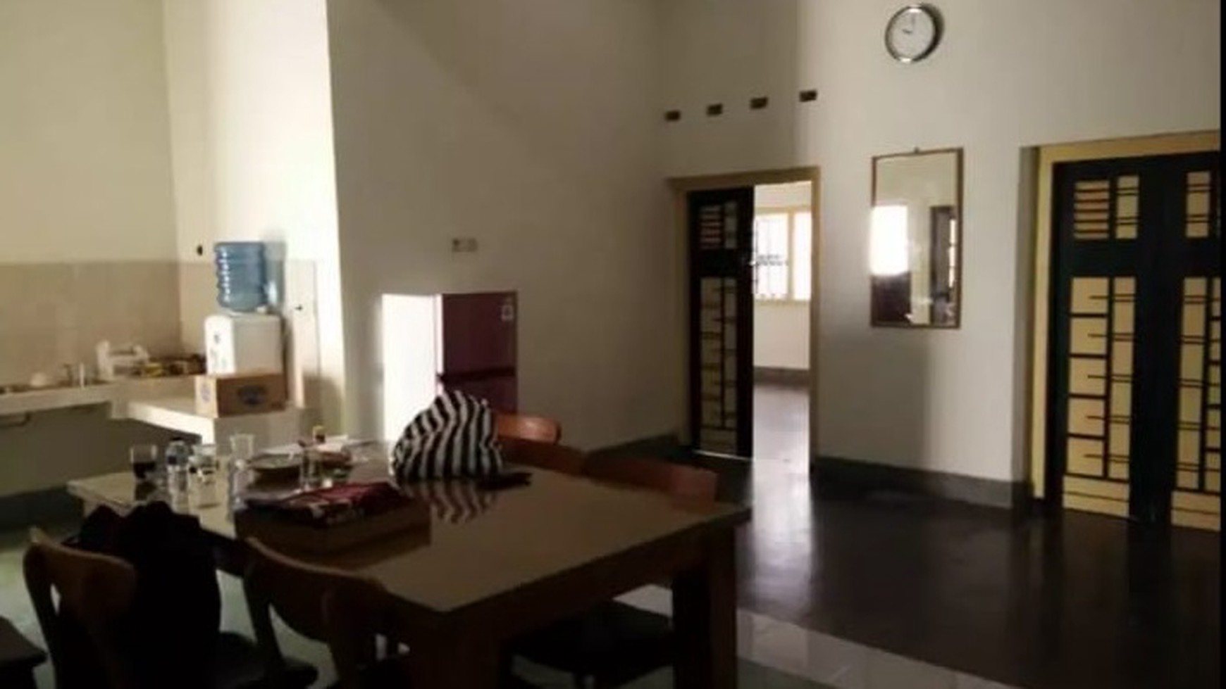 RUMAH KLASIK DI TENGAH KOTA JOGJA