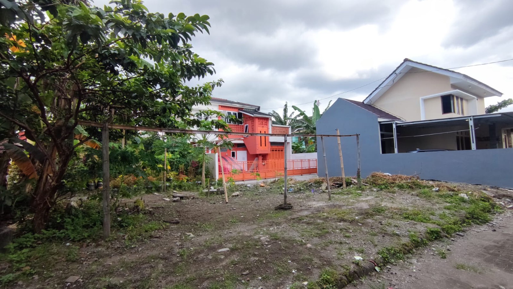 Tanah Cocok Untuk Rumah Tinggal Dekat Jl Raya Solo - Yogyakarta Km 10