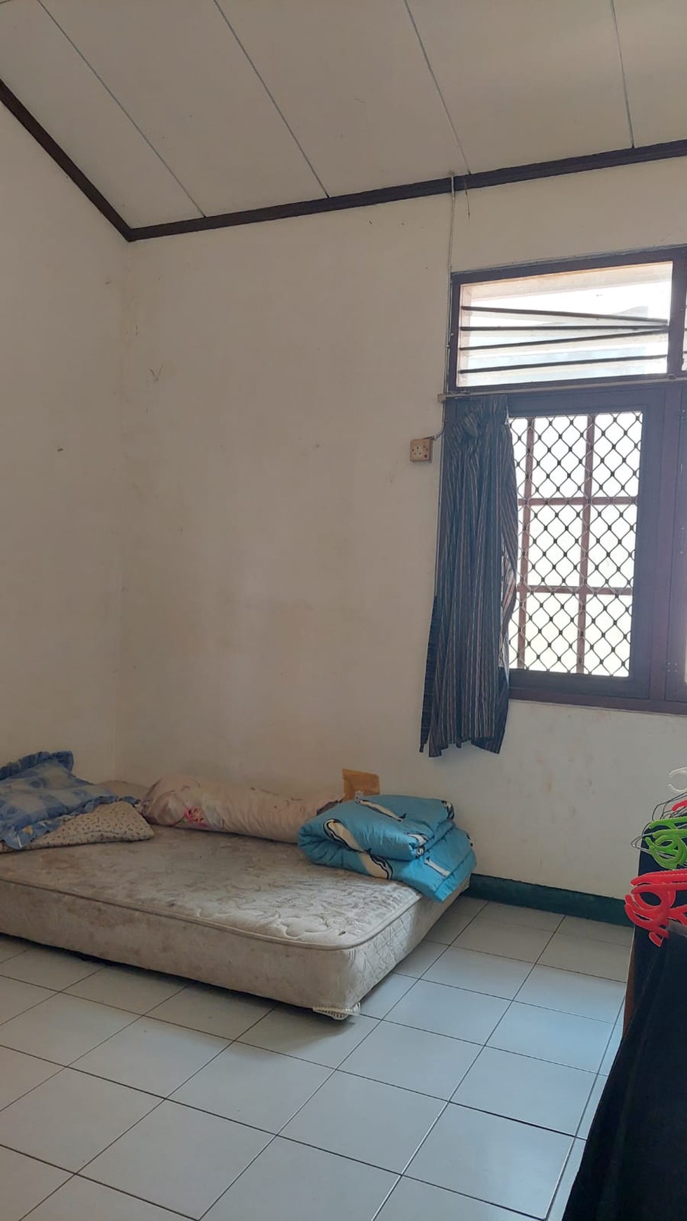 Rumah 2 lantai lokasi strategis di Bintaro