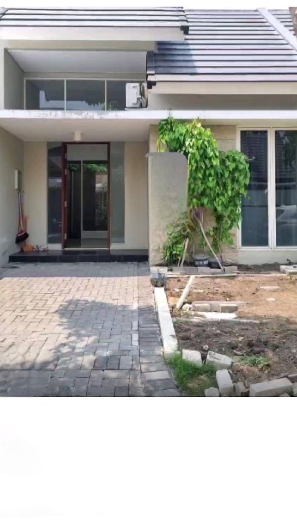 MURAH Dijual Rumah North West Park Citraland Sby SPESIAL 2 Kamar Tidur - Surat SHM  + BONUS 2 AC