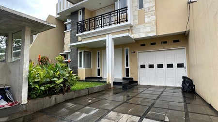 Rumah Mewah 2 Lantai Semi Furnish di Pasar Minggu, Jakarta Selatan