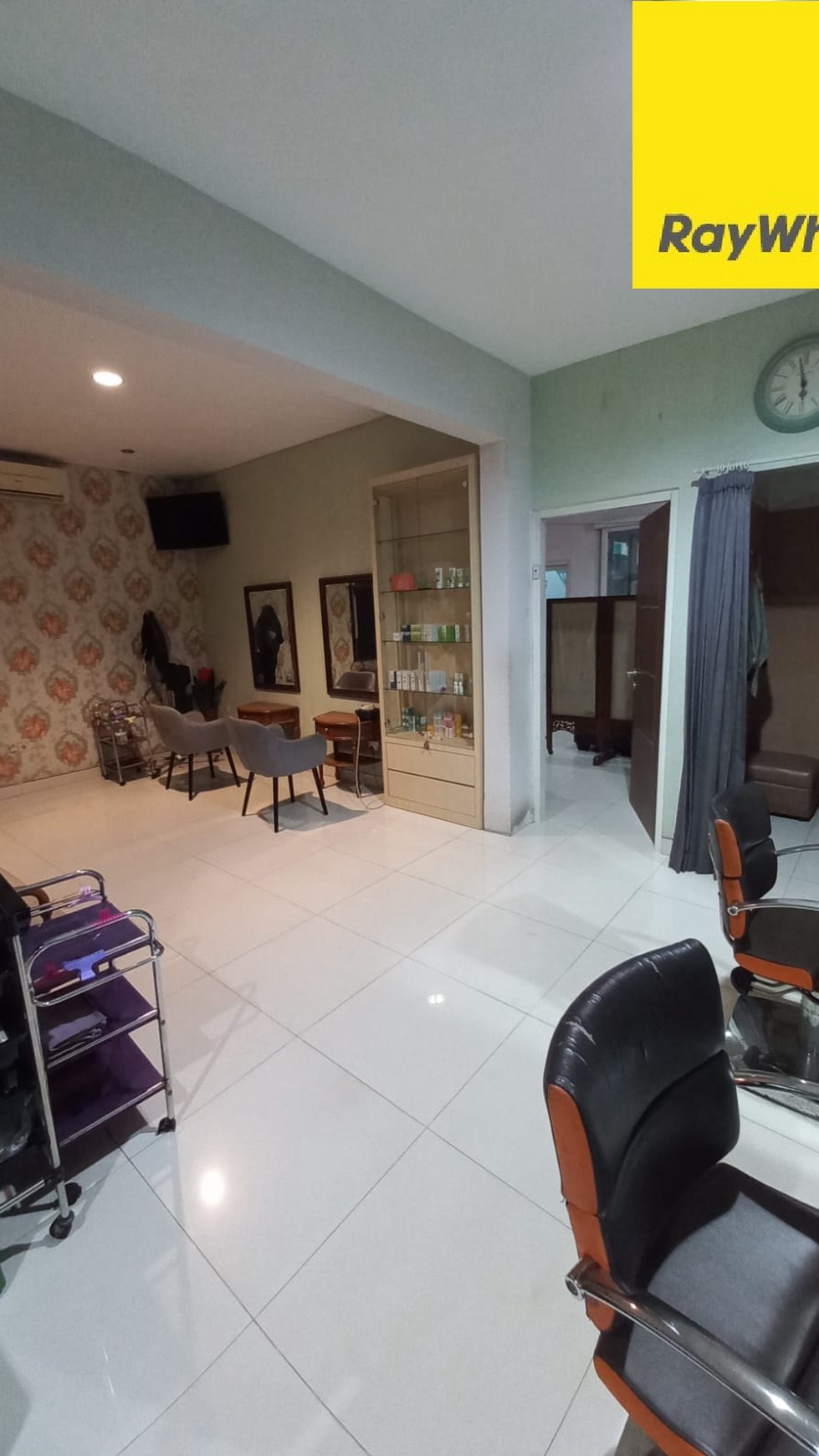 Dijual Rumah 2 lantai di Gayung Kebonsari Timur Surabaya