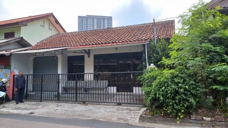 Rumah Bagus Di Jl Amil Pejaten Jakarta Selatan