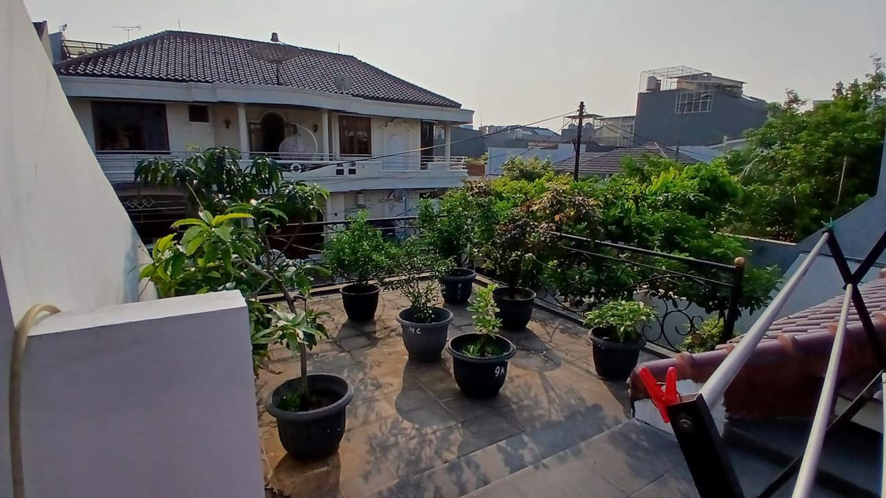 Rumah Bagus Di Tanjung Barat Indah, Jl Teratai Jakarta Selatan