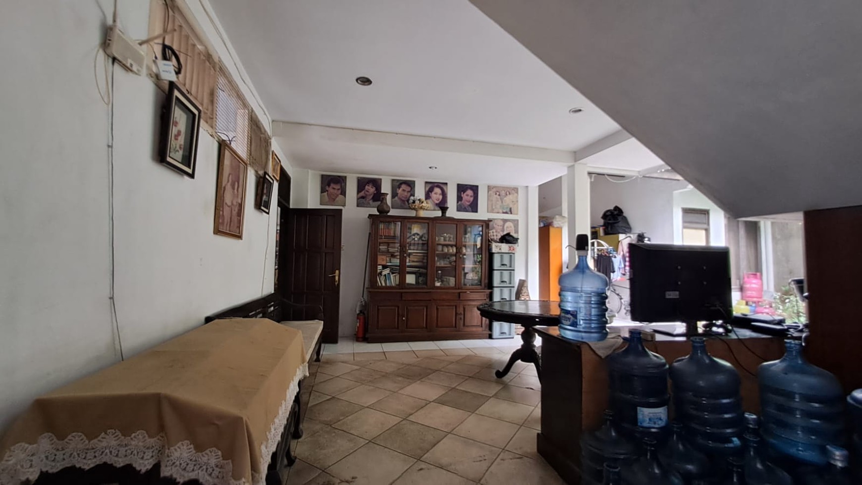 Dijual Rumah Induk dan Kos-kosan Lokasi Strategis @Mampang