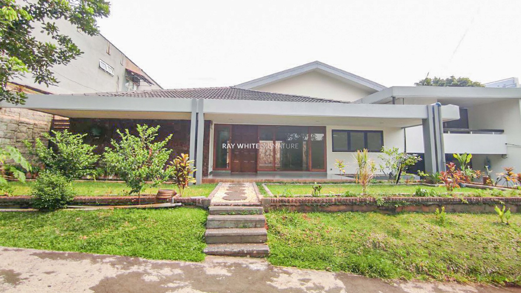 Sewa Rumah Mewah di Jl Kemang Utara IV Cocok Untuk Office