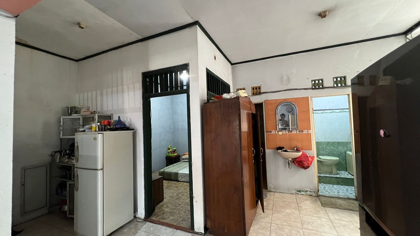 Dijual Rumah 2 Lantai dekat dengan Bintaro Jaya @Ciputat