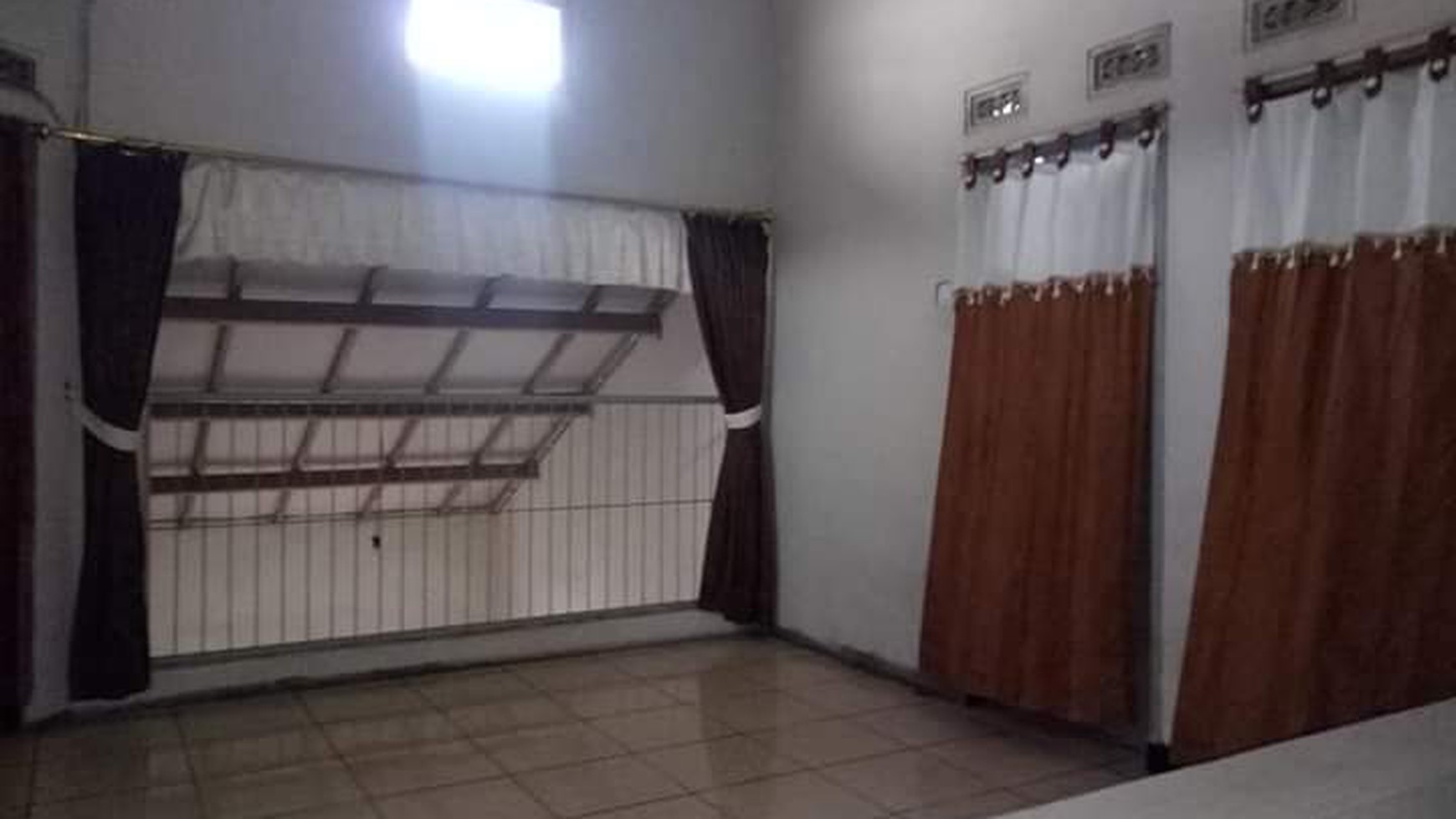 Rumah Asri Terawat di Perumahan Riung Bandung