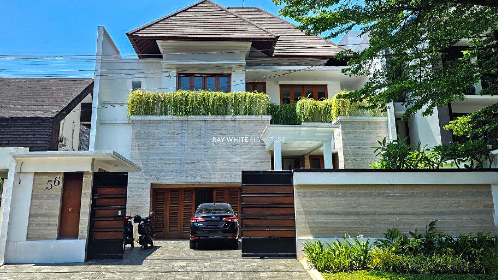 Rumah Mewah di Jl Gedung Hijau I Lingkungan Tenang